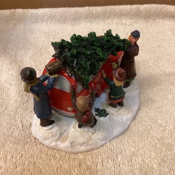 St. Nicholas Square Christmas Traditon - Picture 6 of 10